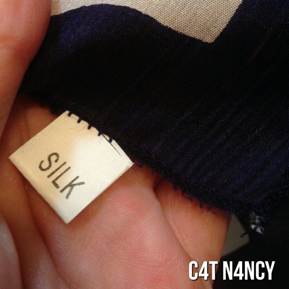 100% Silk Navy Summer Islands Dots & Swirls Scarf! - Picture 6 of 8